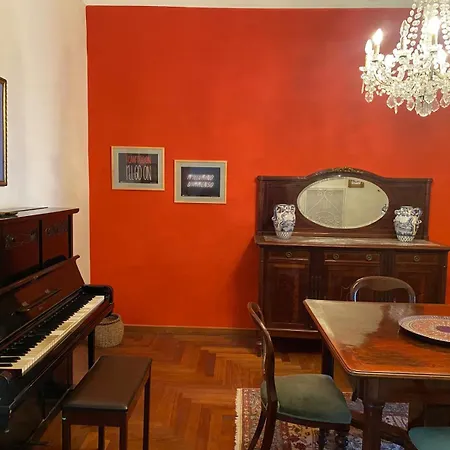 Caracciolo Seafront Charme Tatil Evi