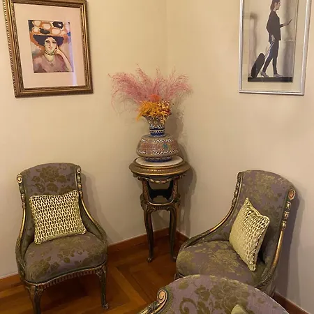 Caracciolo Seafront Charme Holiday home *