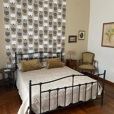 Caracciolo Seafront Charme *